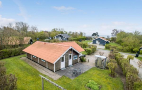 Beautiful Home In Sydals With Kitchen, Ebberup